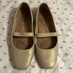 old navy mary jane flats ✨